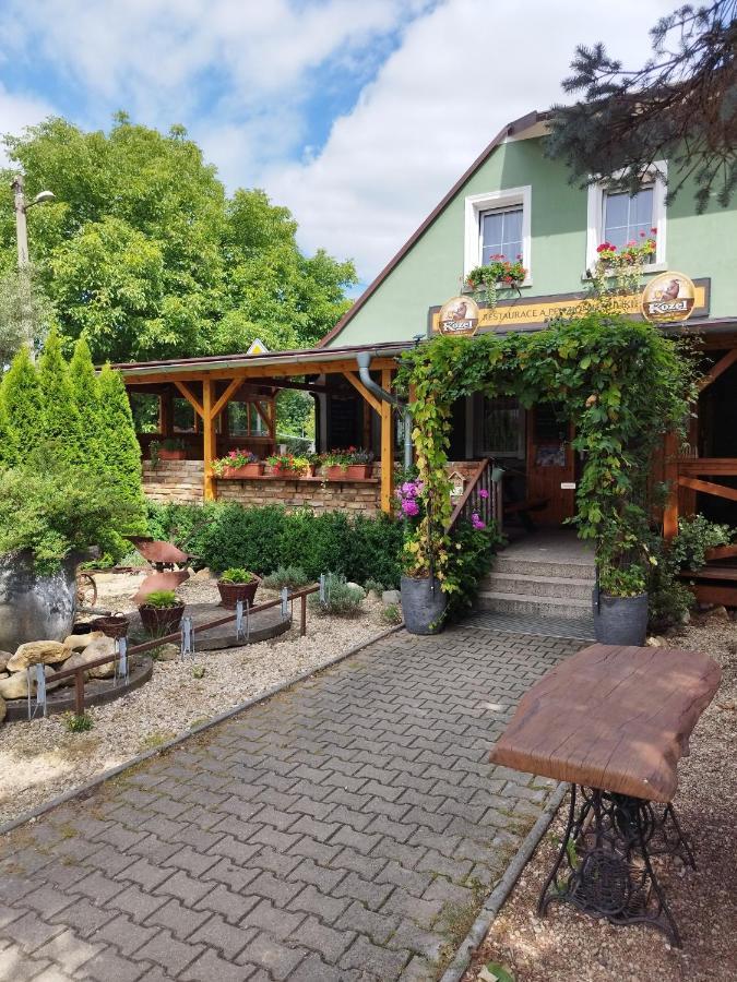 Restaurace A Penzion U Kuliku Raspenava Екстериор снимка